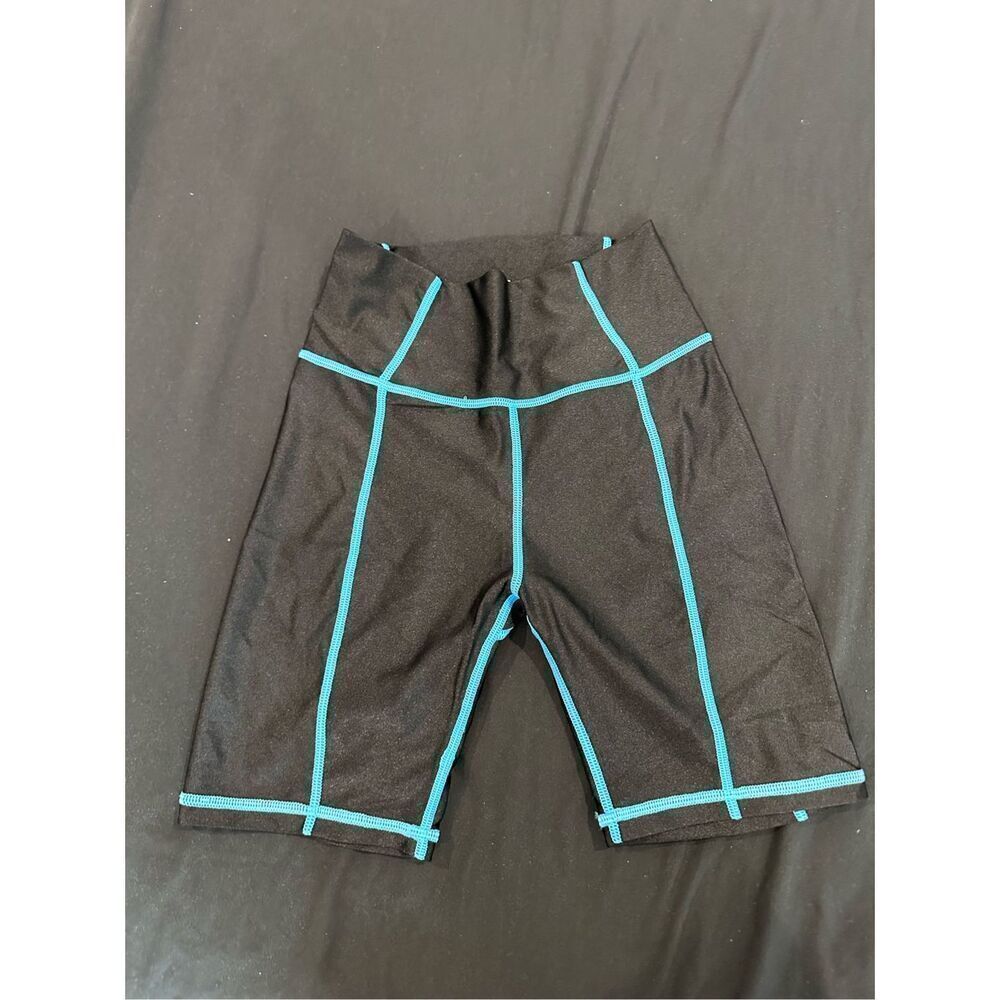 Halfheart women’s bike shorts size S black and blue lining